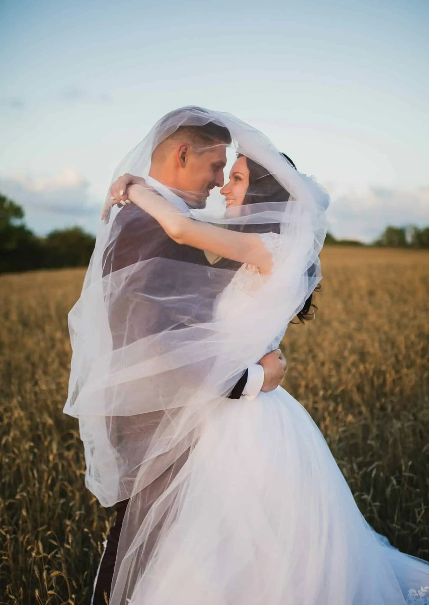 Bräutigam im massgeschneiderten Hochzeitsanzug von The Sartorialist Zürich